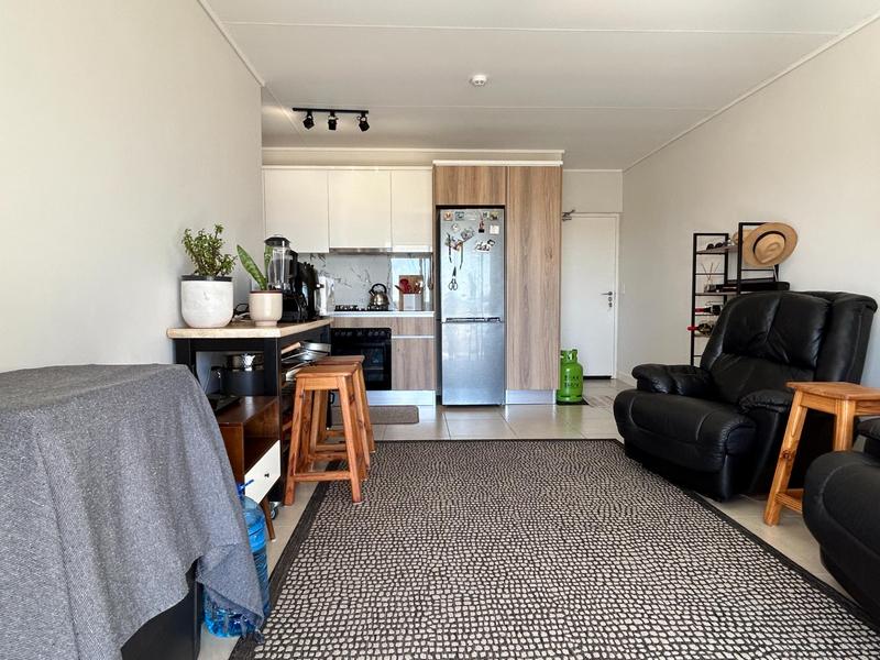 To Let 1 Bedroom Property for Rent in Sandown Western Cape